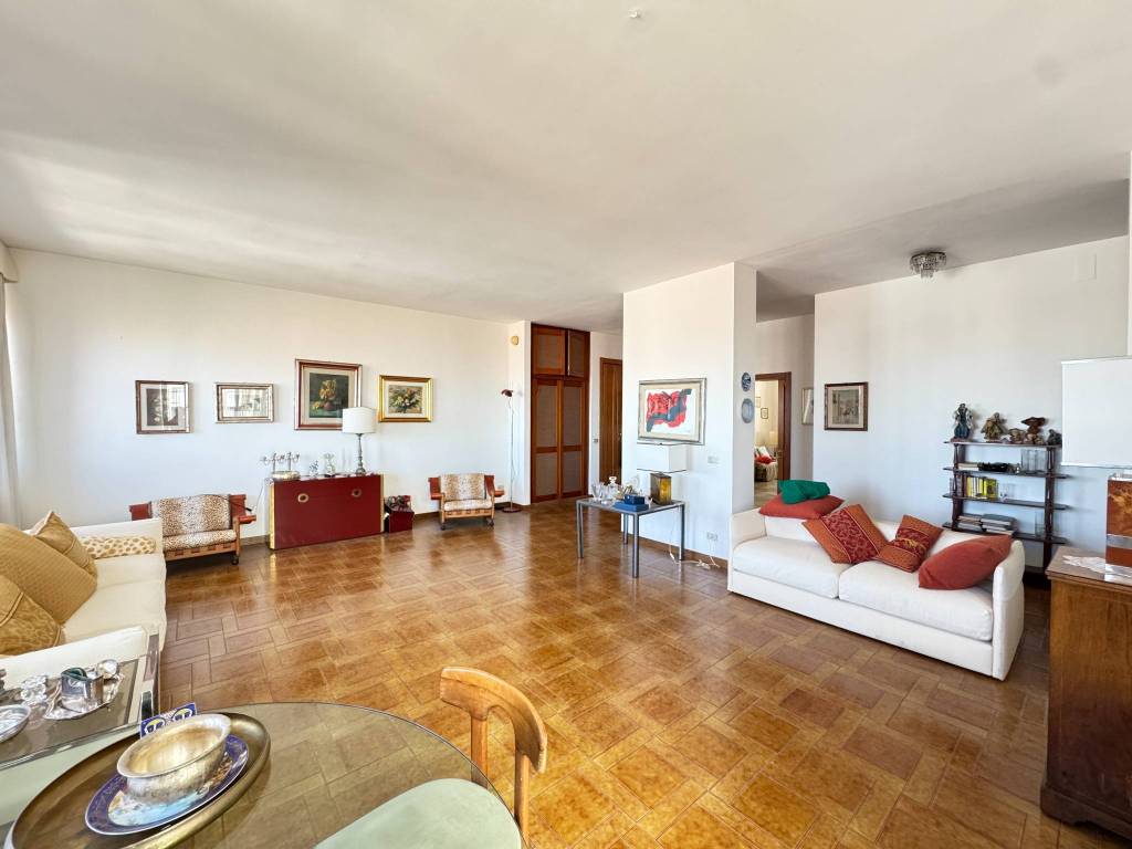 Attico / mansarda a Lecce in Via Lupiae, 33 - Foto 4