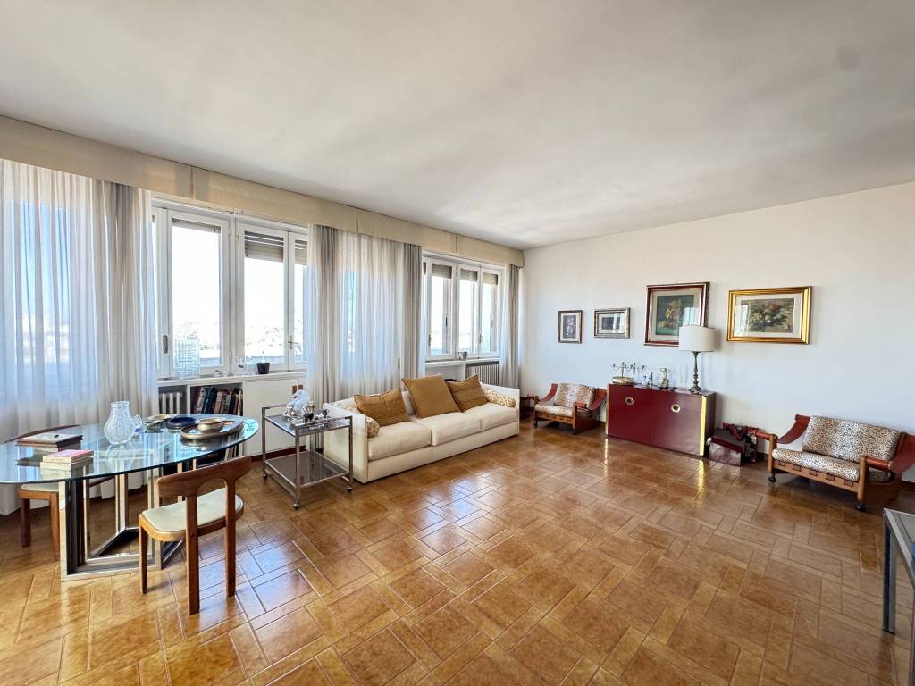 Attico / mansarda a Lecce in Via Lupiae, 33 - Foto 5