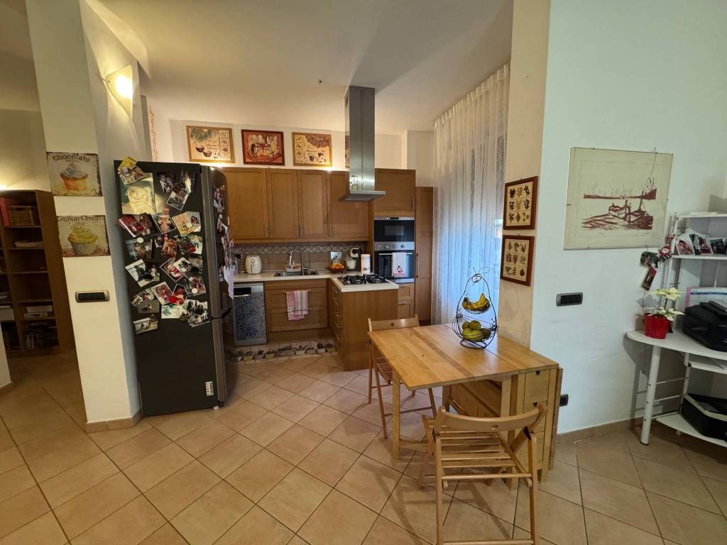 Appartamento a Scandicci in Via Vincenzo Monti - Foto 3