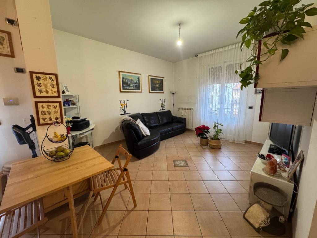 Appartamento a Scandicci in Via Vincenzo Monti - Foto 5