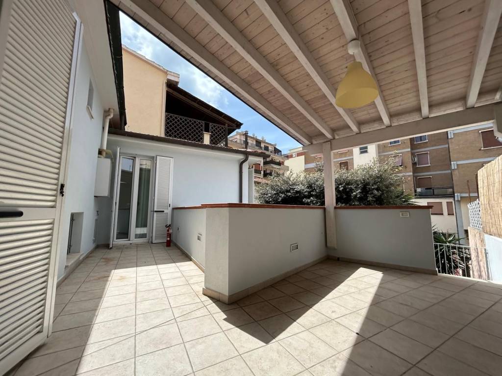 Appartamento a Follonica in Via Emilio Bicocchi, 23 - Foto 3
