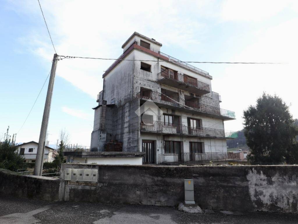 Palazzo / stabile a Buja in Via cjavergiari, 8 - Foto 4