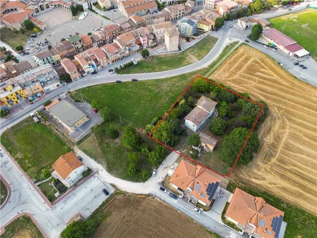 Rustico / casale a Treia in Via Del Vallato, 28 -30 - Foto 2