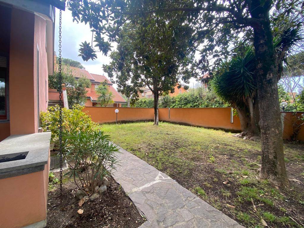 Villa a Fiumicino in Via Riccione - Foto 5