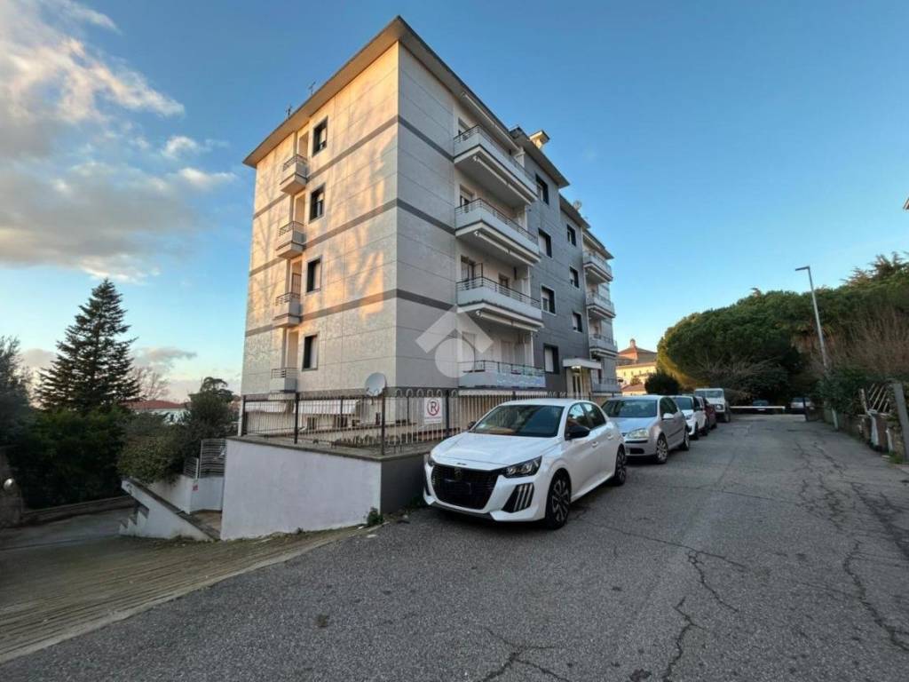 Appartamento a Viterbo in Via Torre San Biele - Foto 3