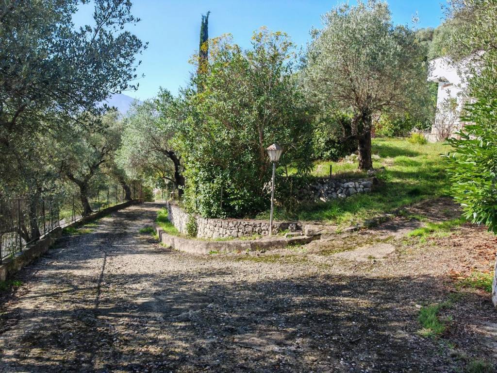 Villa a Venafro in Stada Provinciale 10 per Conca Casale, snc - Foto 3
