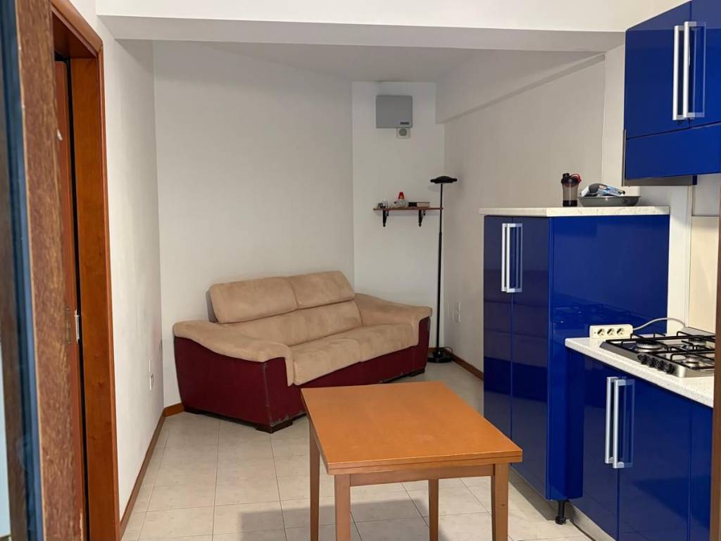 Appartamento a Cosenza in Via Michele Berardelli - Foto 2