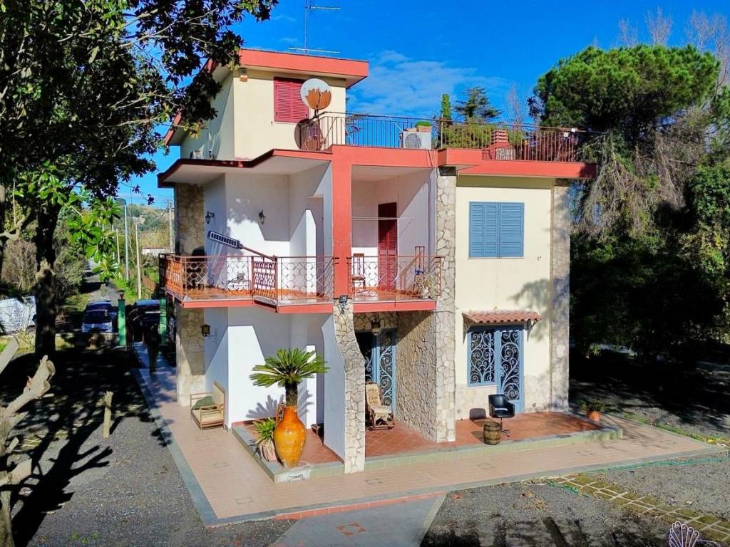 Villa a Giugliano in campania in Via Reginelle - Foto 2