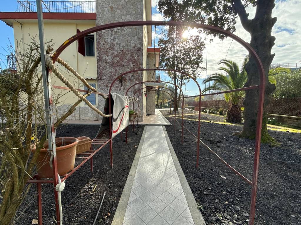 Villa a Giugliano in campania in Via Reginelle - Foto 3