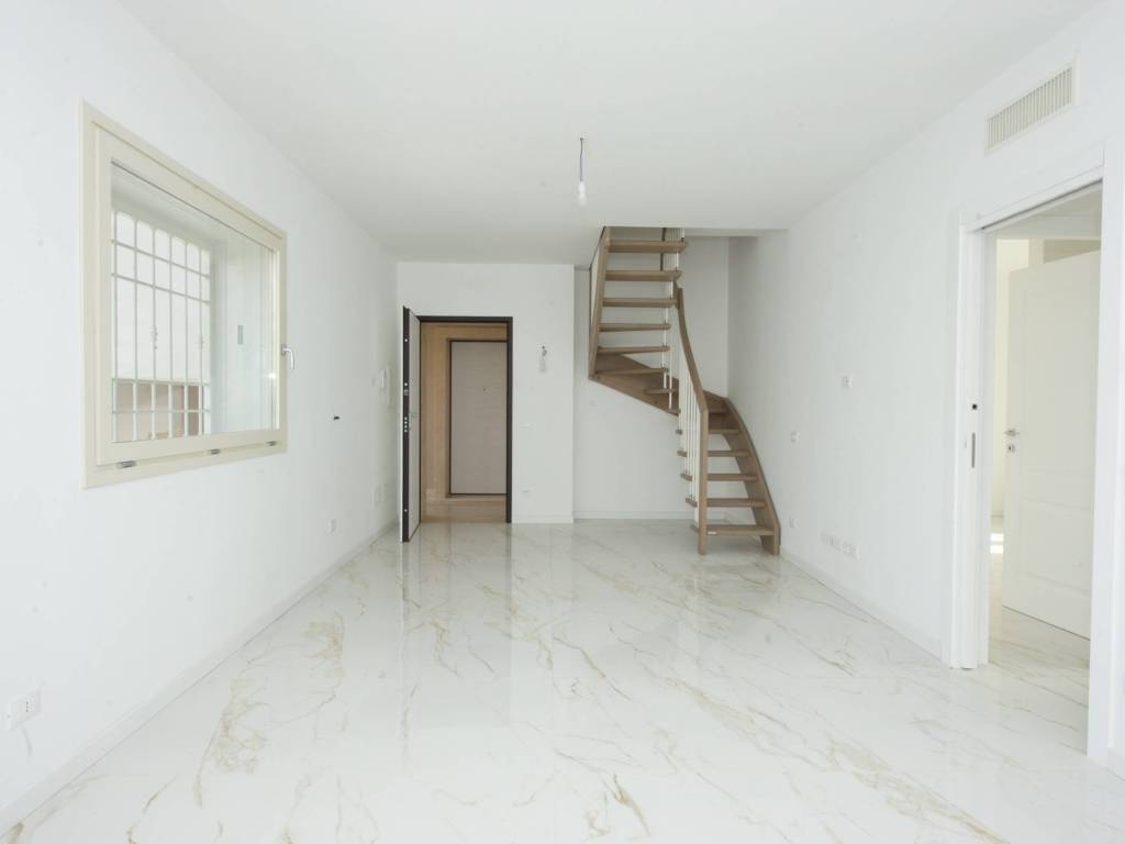 Attico / mansarda a Monterotondo in Via Roberto Faravelli - Foto 2