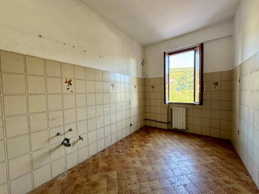 Appartamento a Imperia in Via Argine Destro - Foto 4