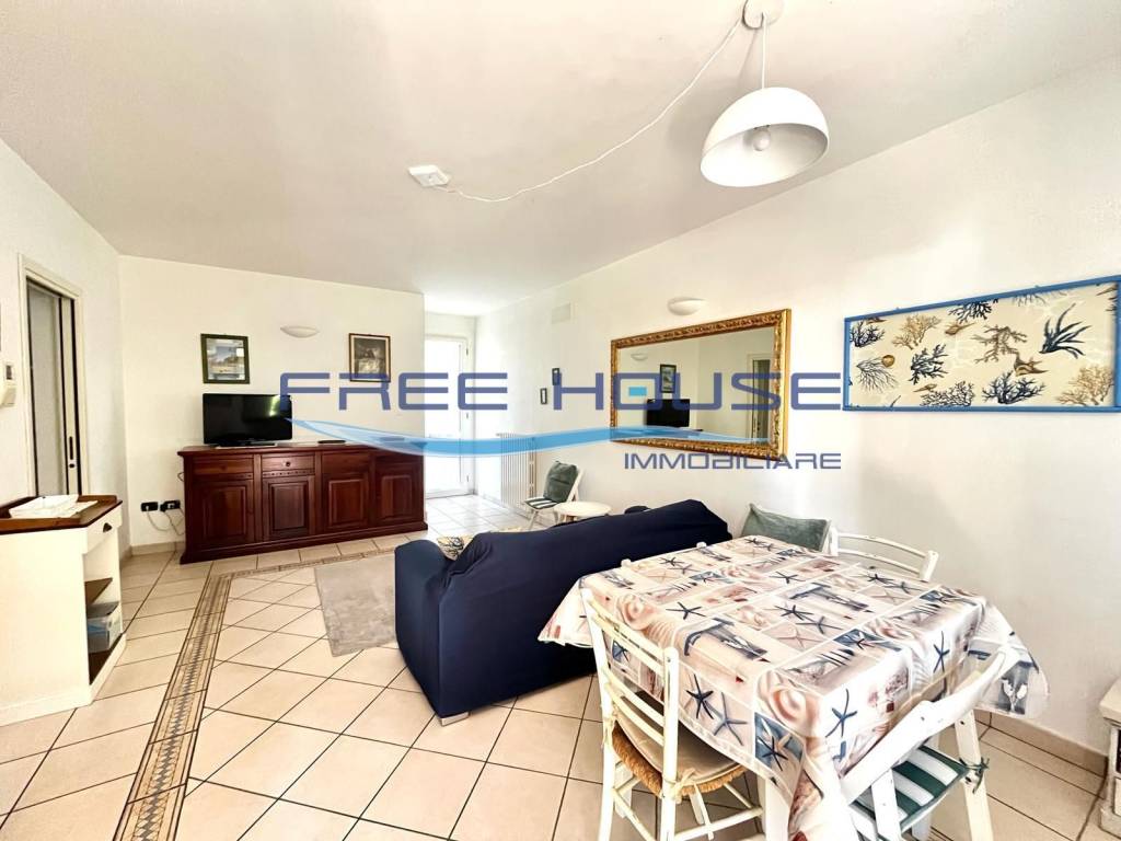 Villa a Cervia in Viale Alfredo Oriani, 81 - Foto 2