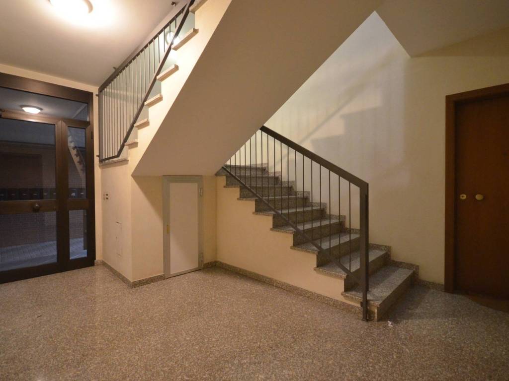 Appartamento a Valsamoggia in Piazza Enrico Berlinguer - Foto 4