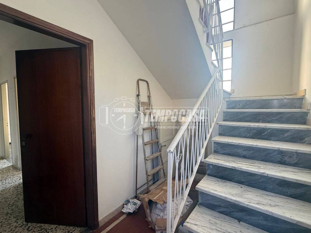 Villa a Asti in Via Gandhi 32 - Foto 4