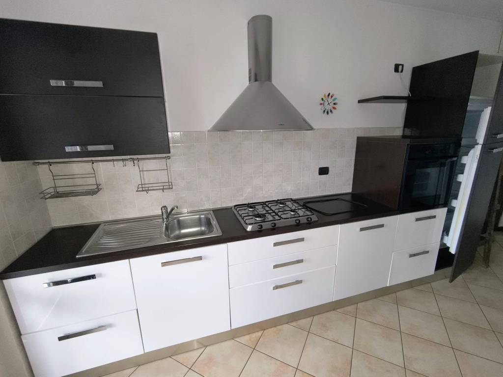 Appartamento a Lodi in Viale Trento Trieste - Foto 5