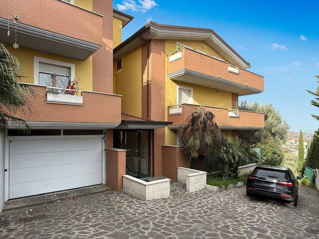 Casa indipendente a Pescara in Strada del Palazzo, 14 - Foto 3