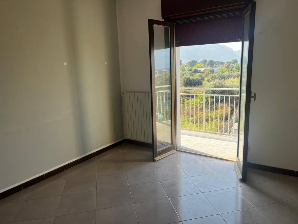 Appartamento a Cinisi in Via Imbriani - Foto 2