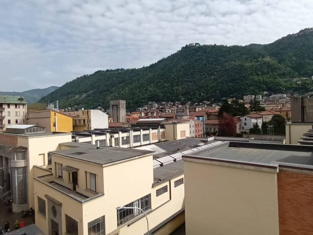 Appartamento a Como in Via Mentana - Foto 3
