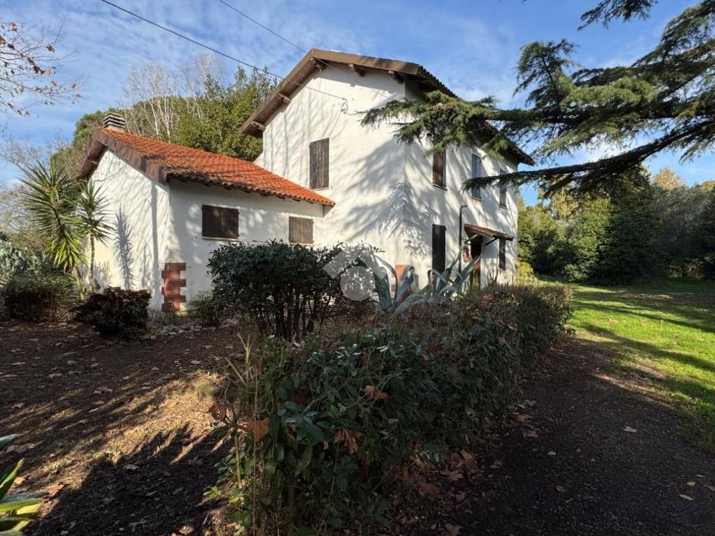 Rustico / casale a Latina in Str. del Pantanello, 892 - Foto 4