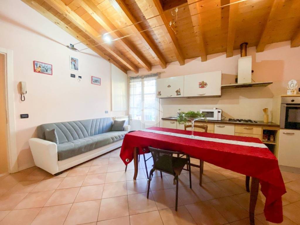 Casa indipendente a Montichiari in Via A. Mazzoldi, 15 - Foto 2