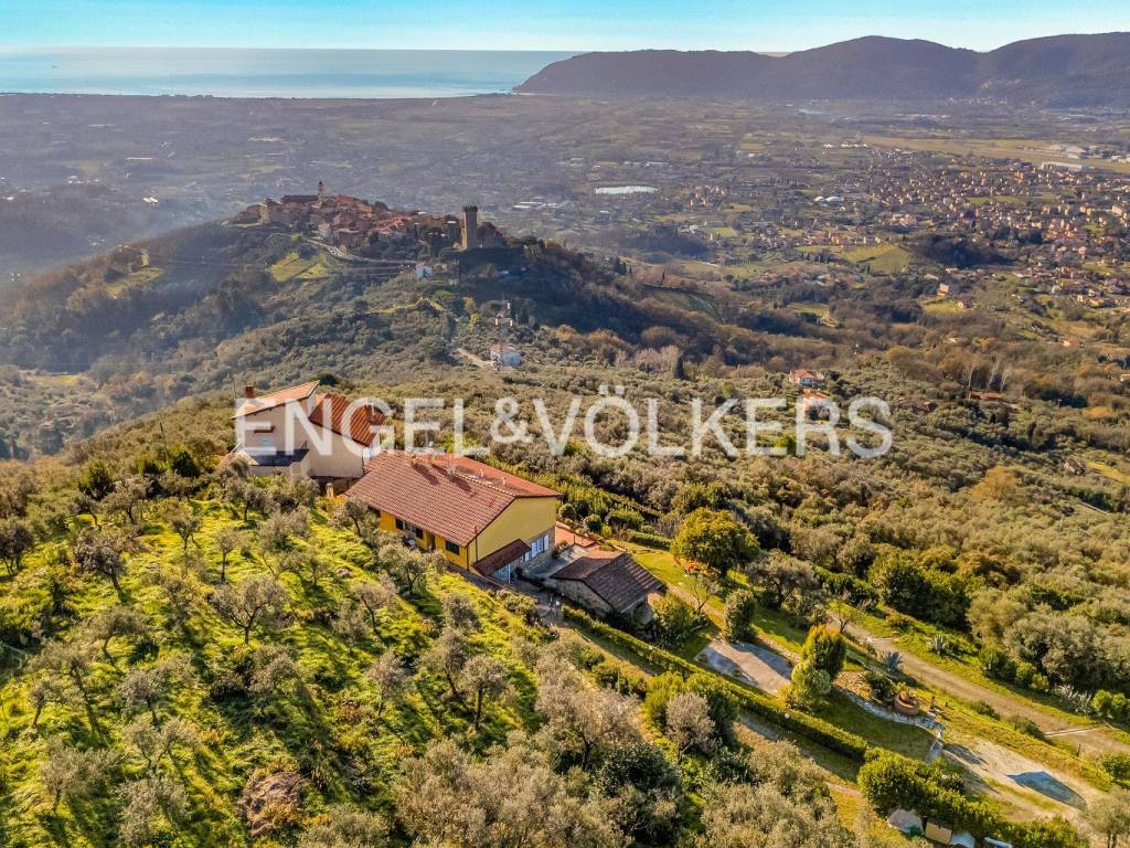 Villa a Castelnuovo magra in Via Provinciale - Foto 4