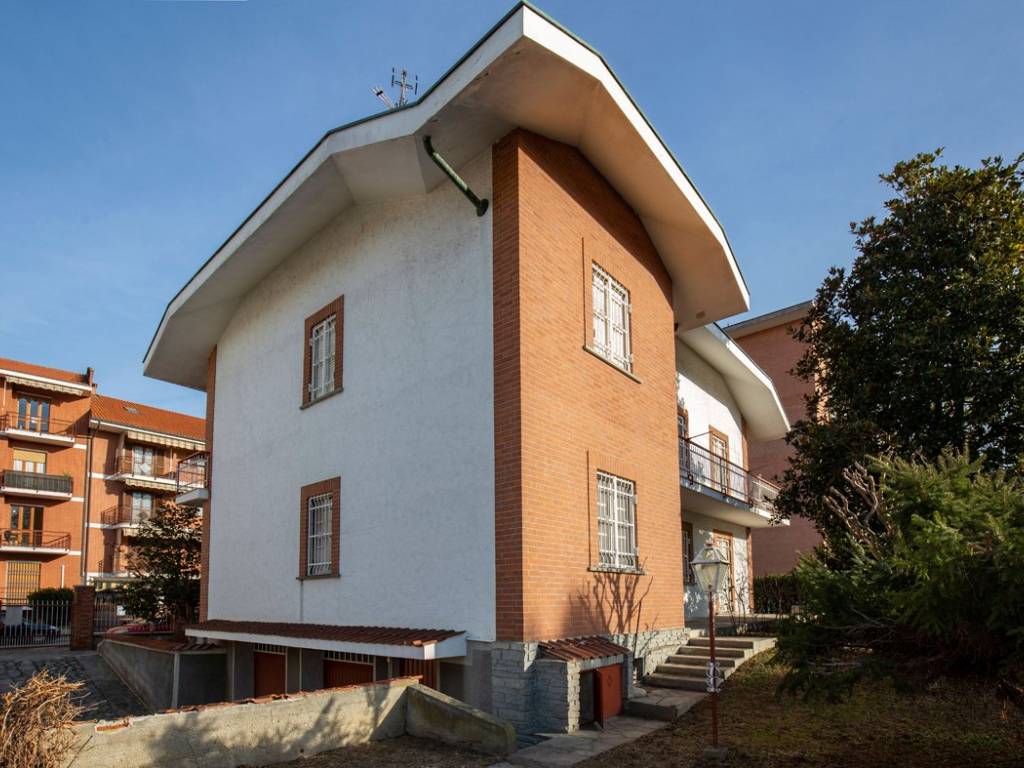 Villa a Moncalieri in Via Grazia Deledda, 10 - Foto 2