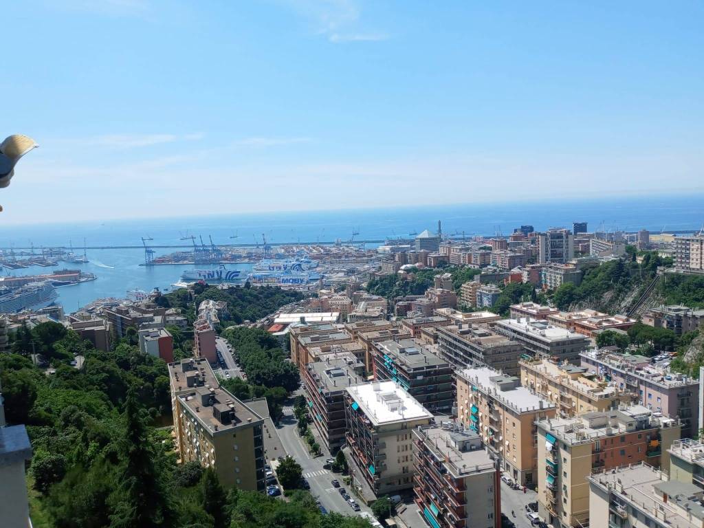 Appartamento a Genova in Via Marzabotto, 98 - Foto 2