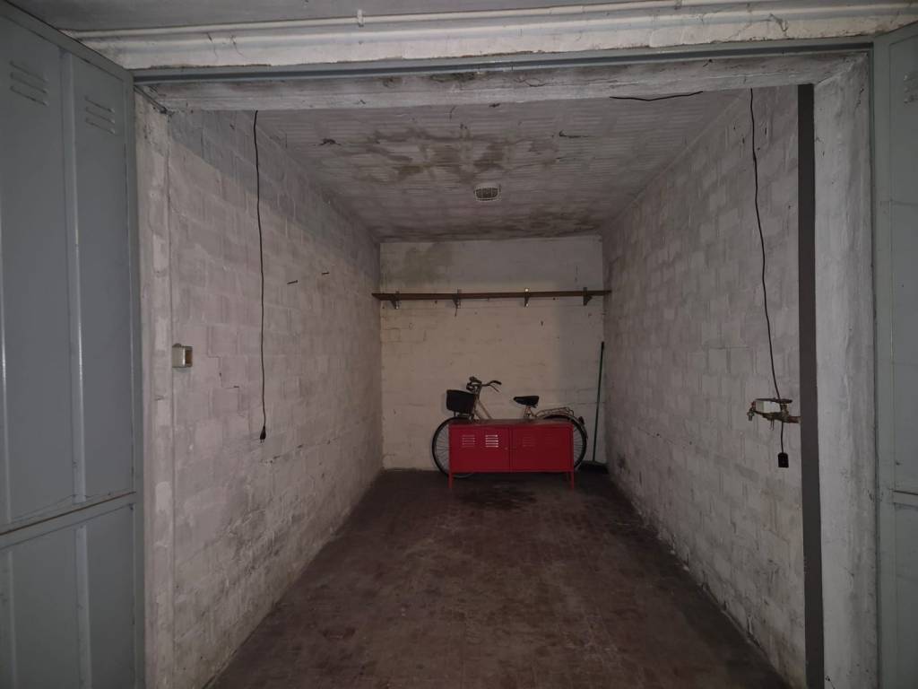 Box / garage a Bologna in Via Bellaria, 29 - Foto 3