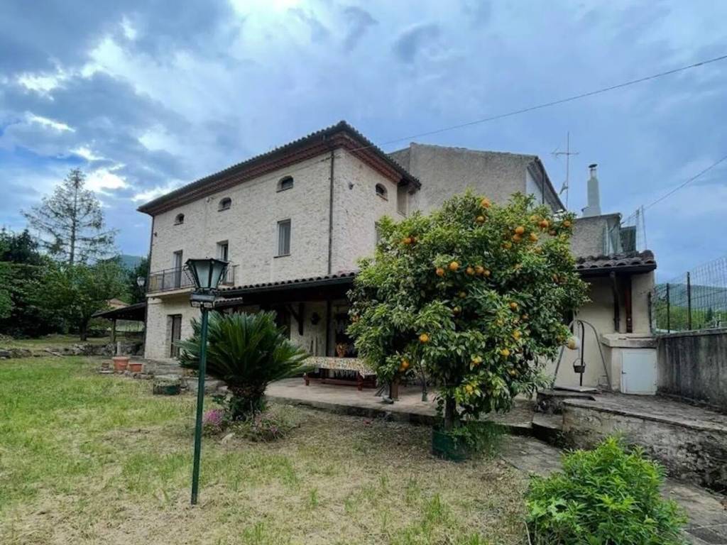 Villa a Pastena in Via Colambrici - Foto 4