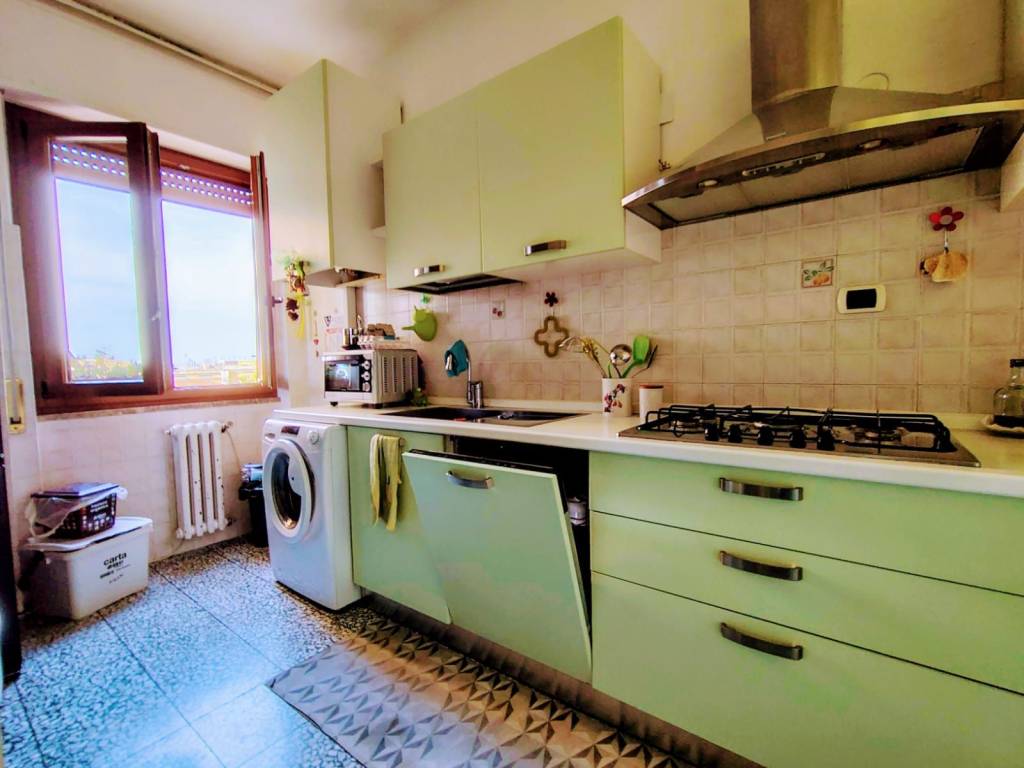 Appartamento a Sarzana in Piazza Giuseppe Garibaldi, 13 - Foto 3