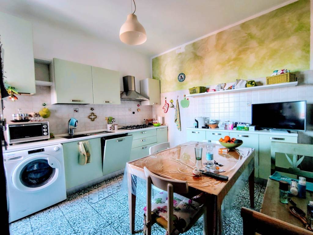 Appartamento a Sarzana in Piazza Giuseppe Garibaldi, 13 - Foto 5