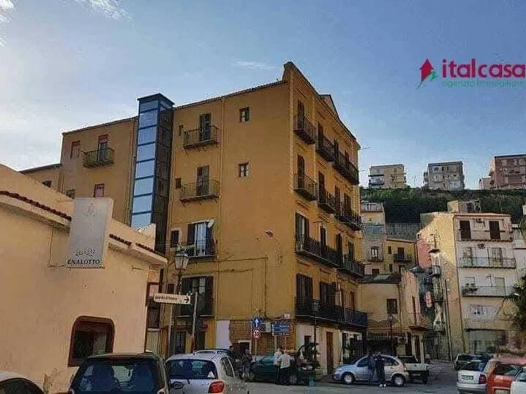 Appartamento a Porto empedocle in Via F. Crispi, 8 - Foto 2