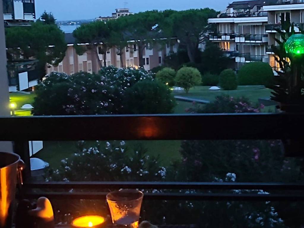 Appartamento a Desenzano del garda in Via Battista Vighenzi, 26 - Foto 2