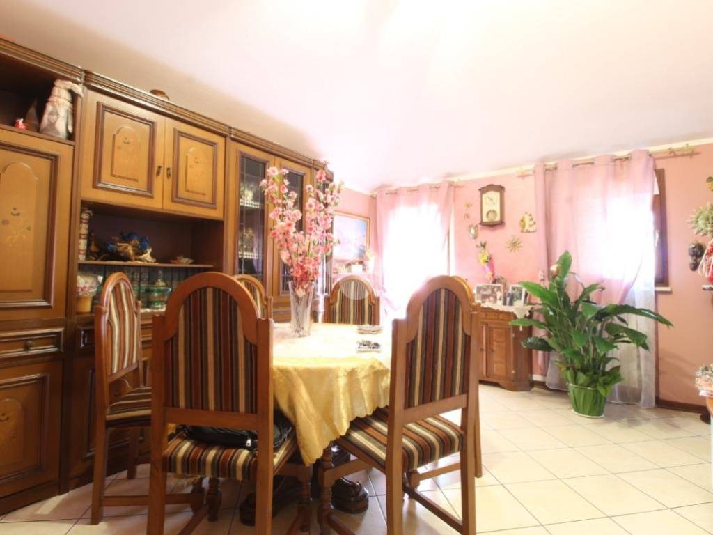 Appartamento a Cadelbosco di sopra in Via Alpi, 7 - Foto 5