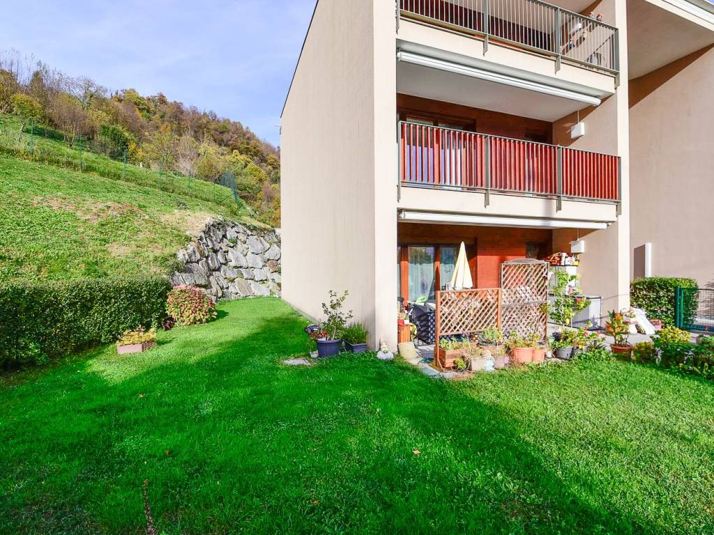 Appartamento a Valbrona in Via Campora, 5 - Foto 4