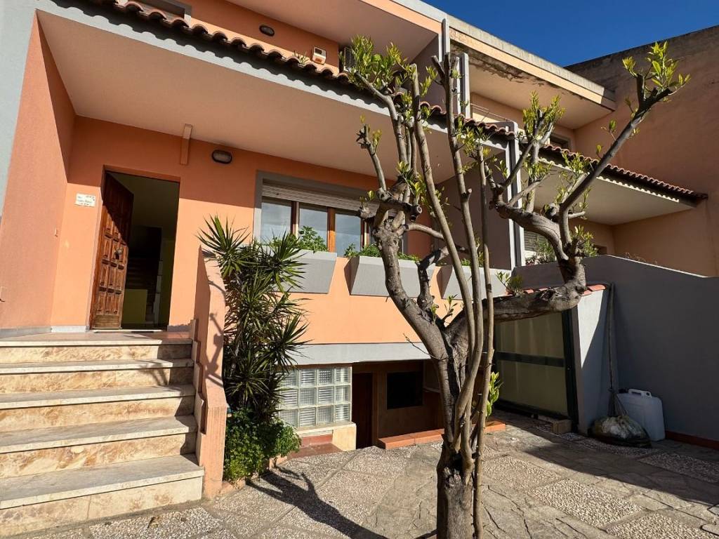 Villetta a schiera a Cagliari in Via Telesio, 126 - Foto 3