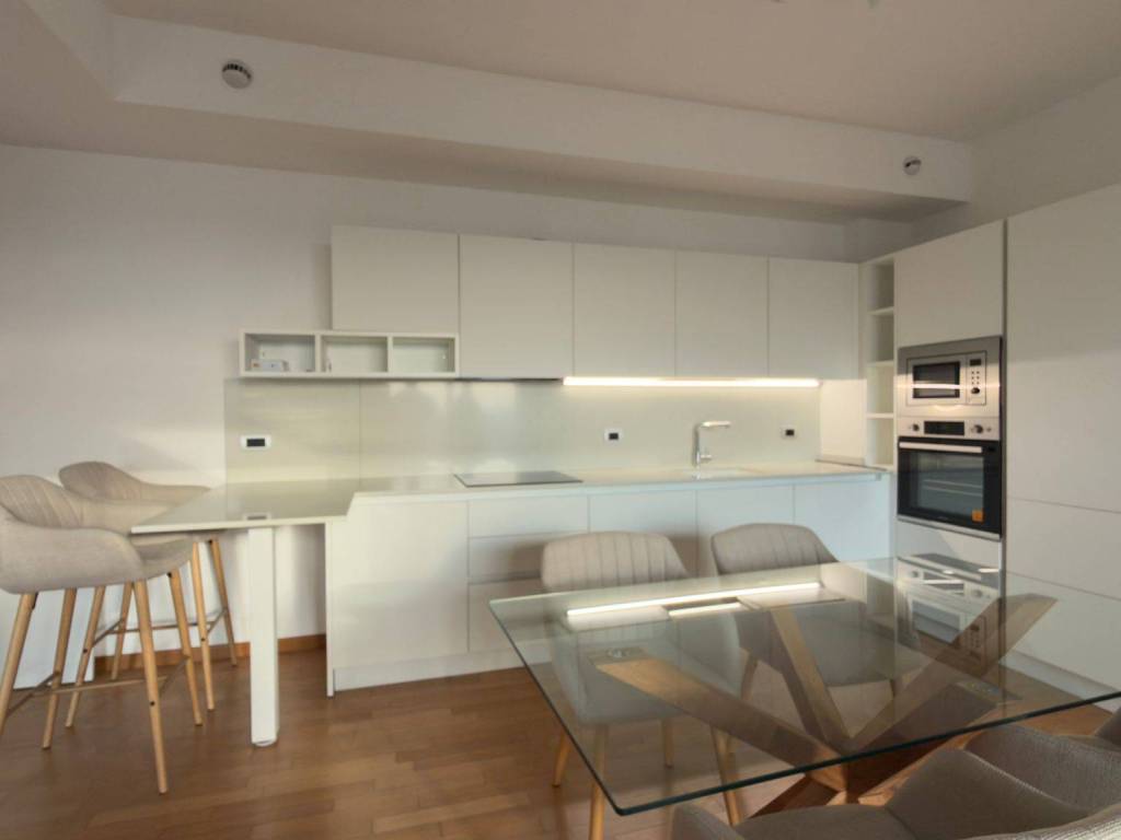 Appartamento a Ivrea in Via Ezio Alberton - Foto 2