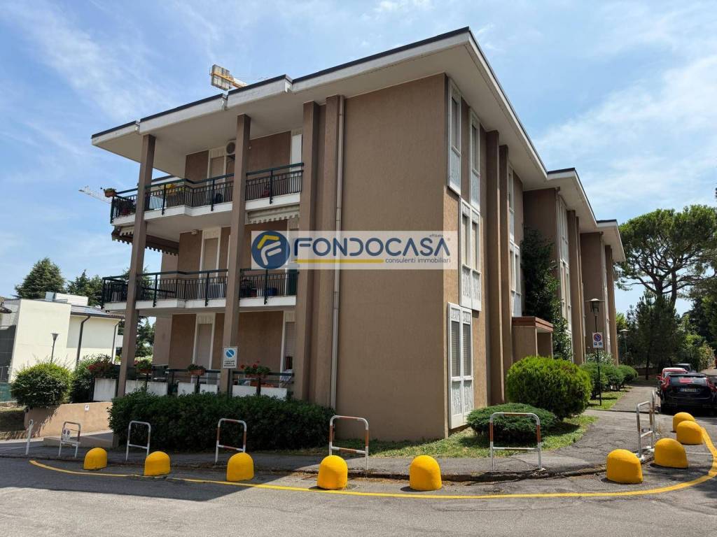 Appartamento a Desenzano del garda in via olimpia, 7 - Foto 4