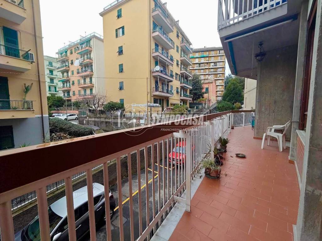 Appartamento a Genova in Via Briscata 27 - Foto 3