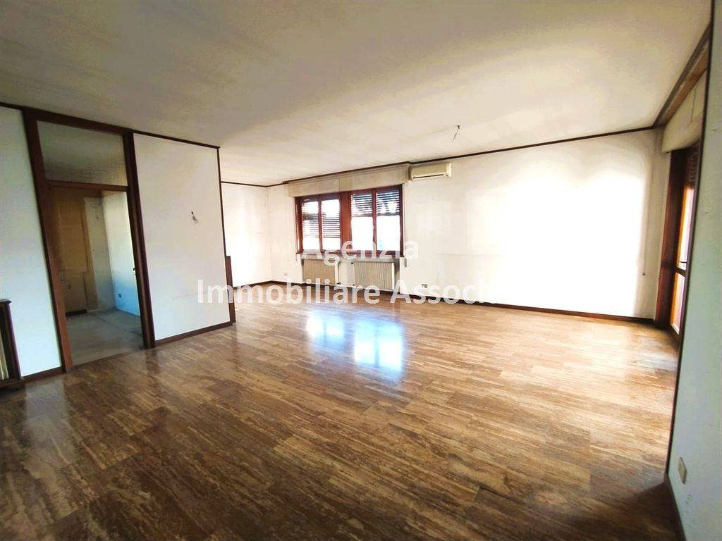 Villa a Bassano del grappa in Via Muhlacker - Foto 4