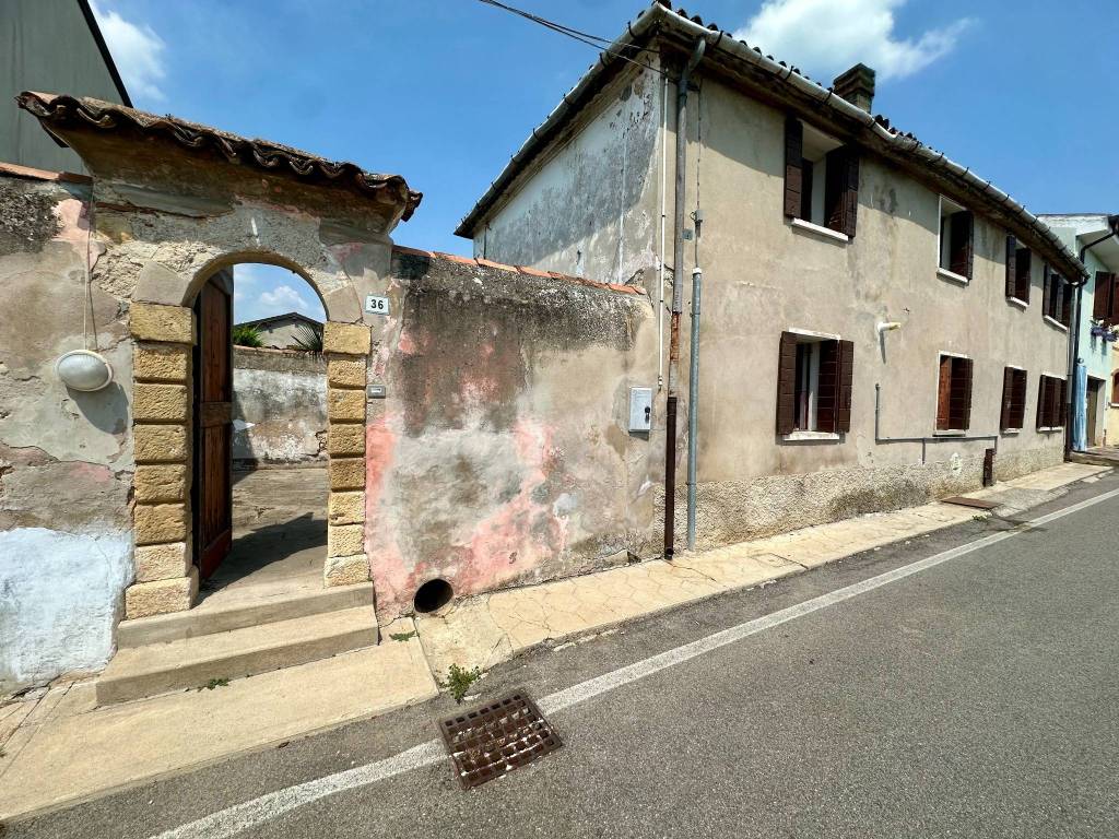 Rustico / casale a Colognola ai colli in Via Dante Broglio, 36 - Foto 3