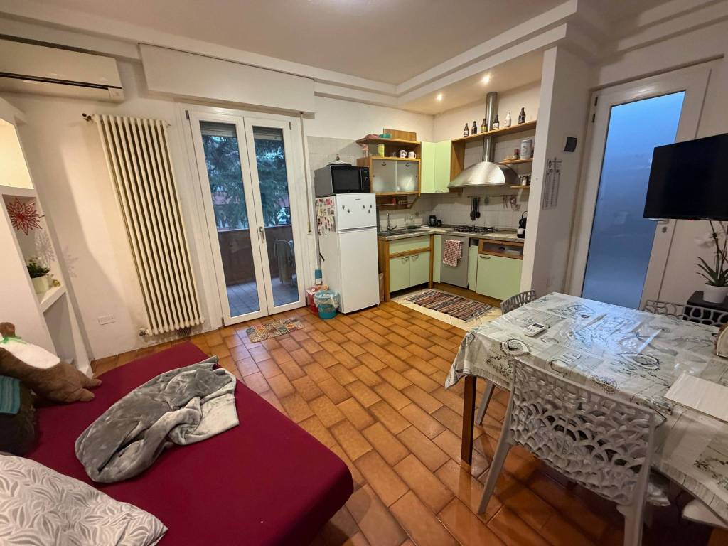 Appartamento a Riccione in Viale Panaro, 7 - Foto 3