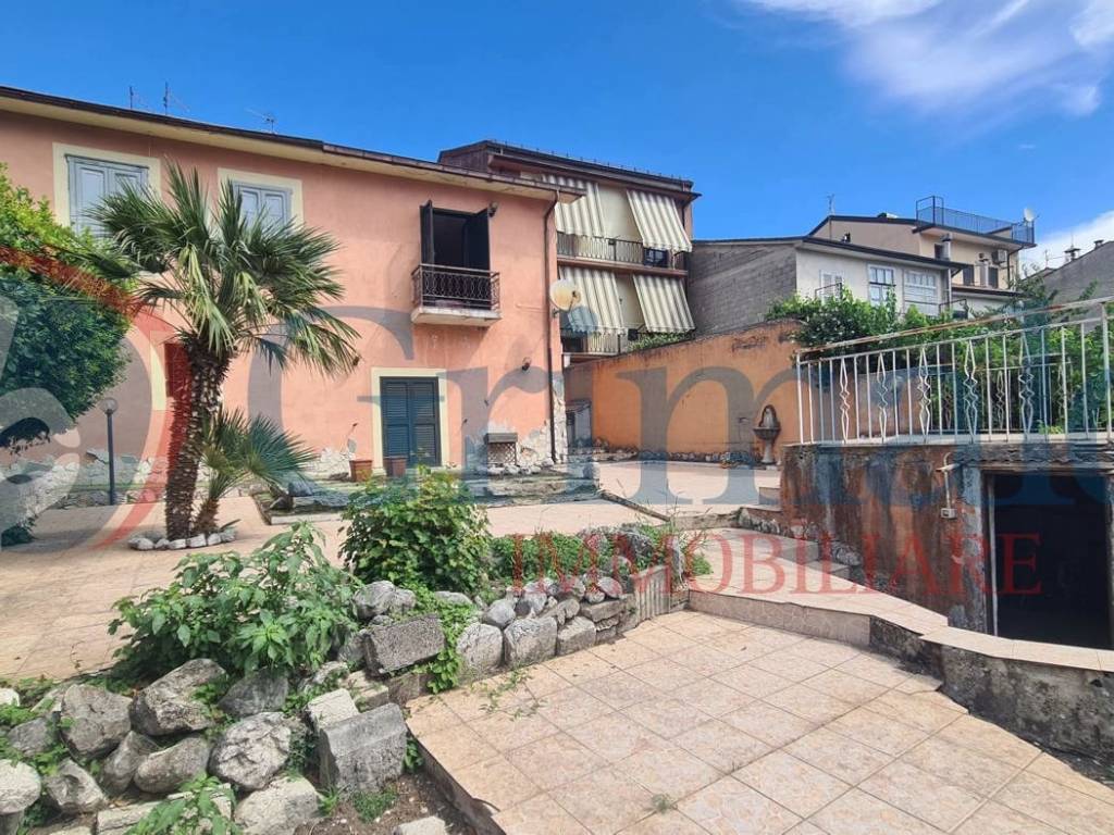 Palazzo / stabile a Montella in Via Pasquale Colucci, 32 - Foto 3