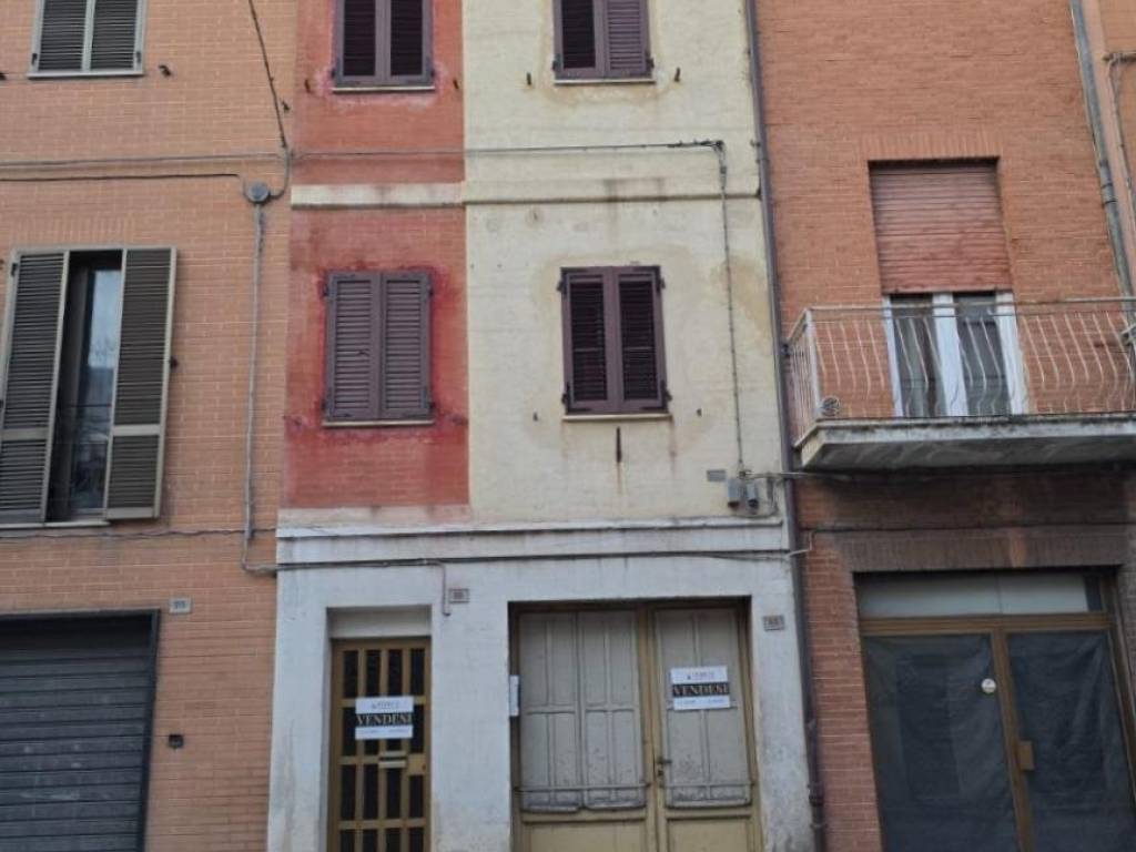 Casa indipendente a Treia in Corso Giuseppe Garibaldi, 66 - Foto 2