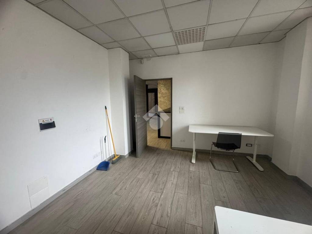 Immobile a Collegno in VIA ETTORE VACCHIERI, 8 - Foto 5