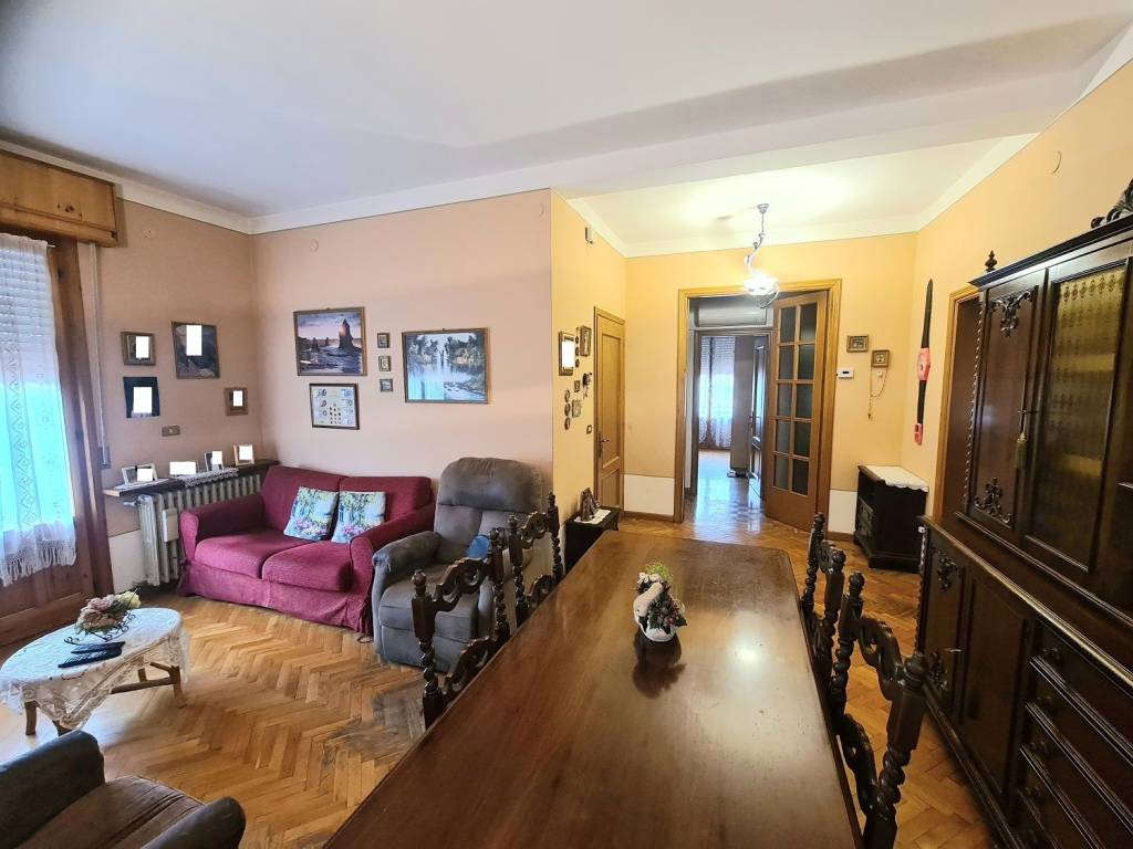 Appartamento a Reggio emilia in Via Giacomo Puccini - Foto 5