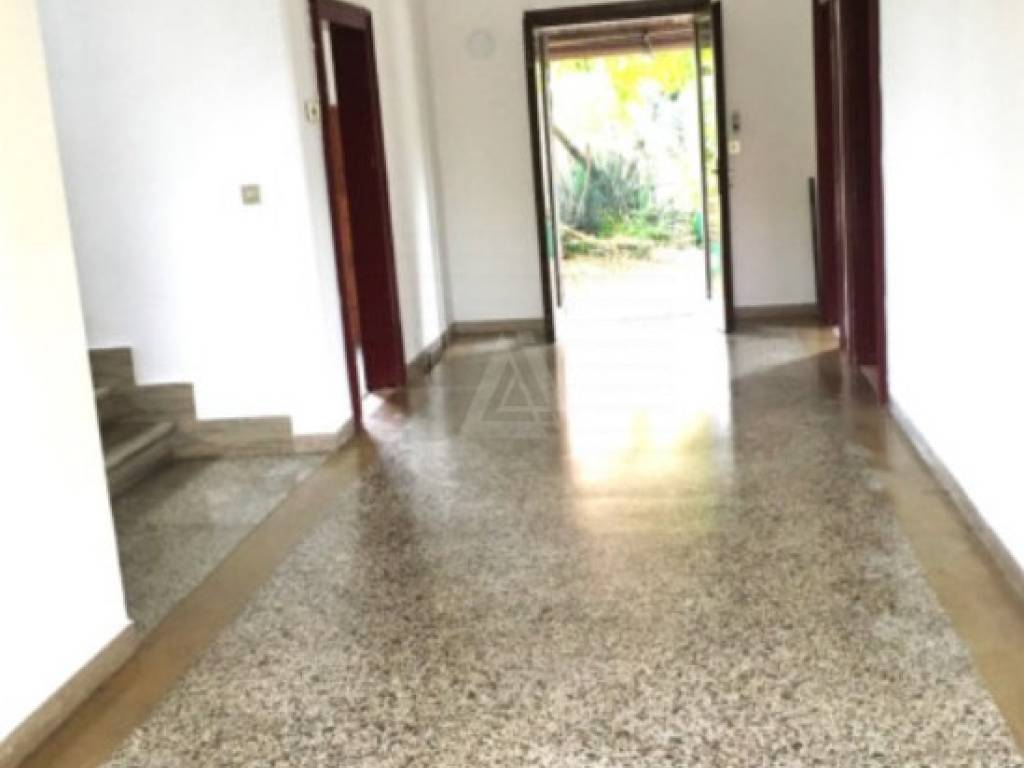 Villa a Castelfranco veneto in Via Giuseppe Giusti - Foto 3