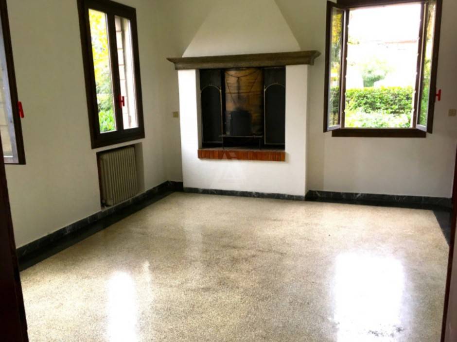 Villa a Castelfranco veneto in Via Giuseppe Giusti - Foto 5