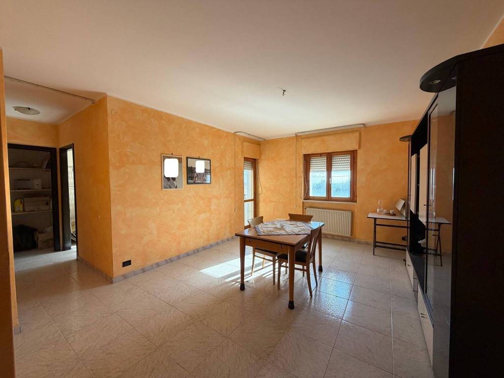 Appartamento a Ginosa in Via Padre Antonio Parisi - Foto 4