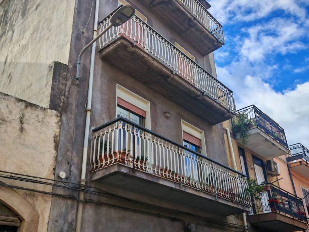 Appartamento a Paternò in VIA GUGLIELMO MARCONI - Foto 2